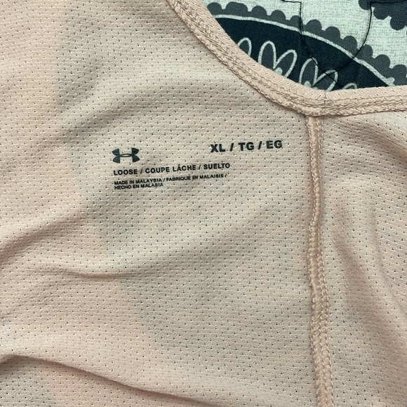Under armor active top - Picture 3 of 3